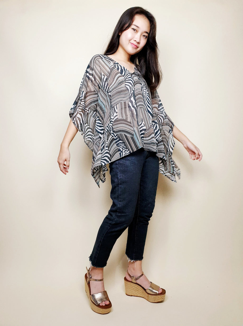 V-neck Zeenia Kaftan Top | Angie's Fashion